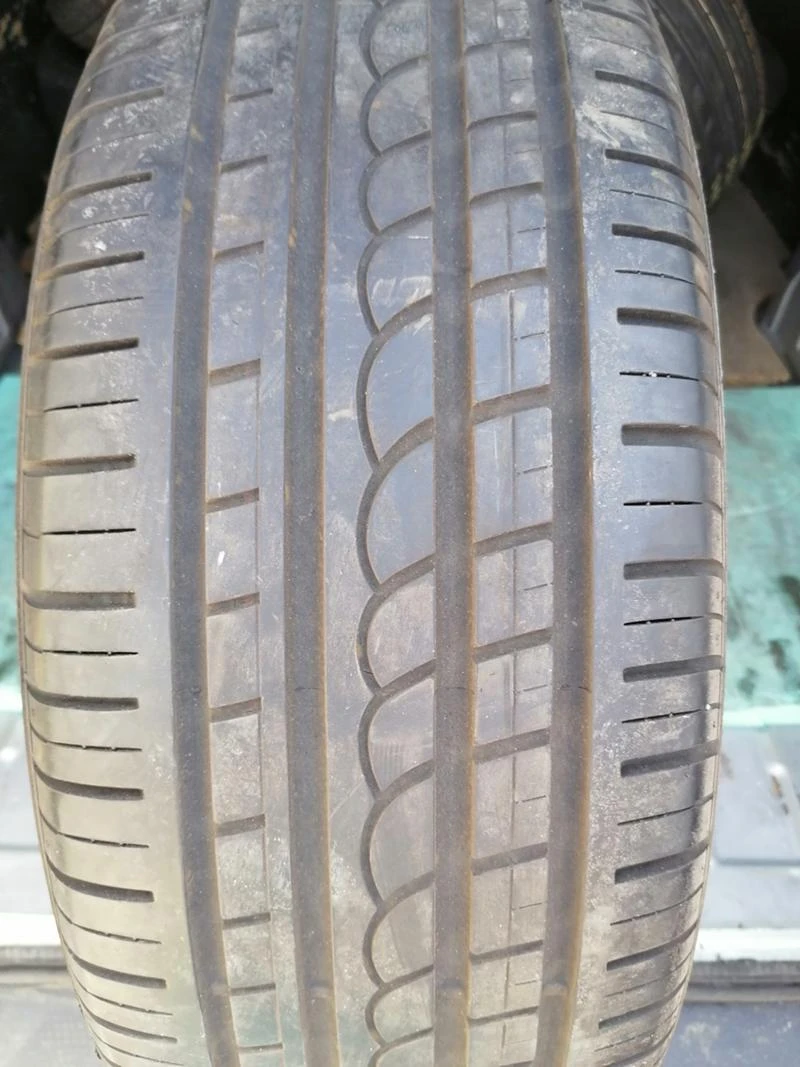 Гуми Летни 235/60R18, снимка 1 - Гуми и джанти - 29597811