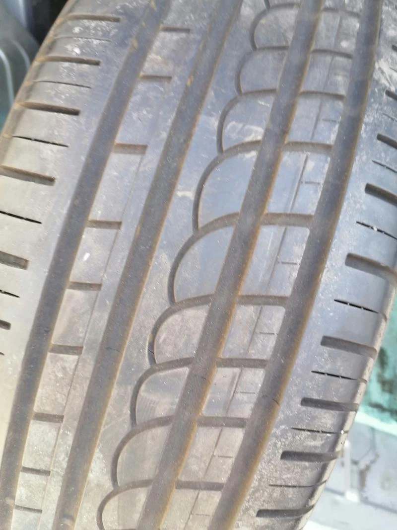 Гуми Летни 235/60R18, снимка 3 - Гуми и джанти - 29597811