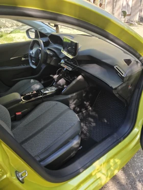 Peugeot 208 e-208 Allure, снимка 13