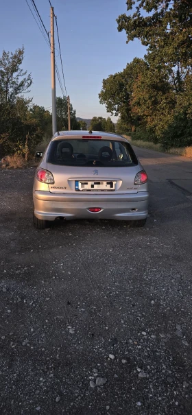 Обява за продажба на Peugeot 206 2.0HDI ~1 999 лв. - изображение 1