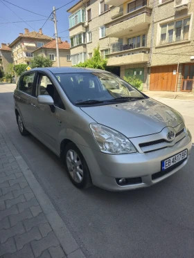 Toyota Corolla verso 1.8VVTI, снимка 2