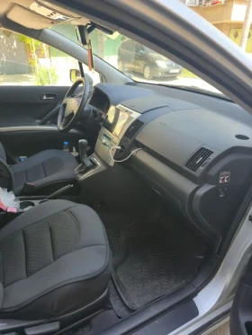 Toyota Corolla verso 1.8VVTI, снимка 10