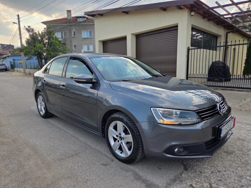 VW Jetta 1.6TDI DSG ANDROID, снимка 4 - Автомобили и джипове - 50641311