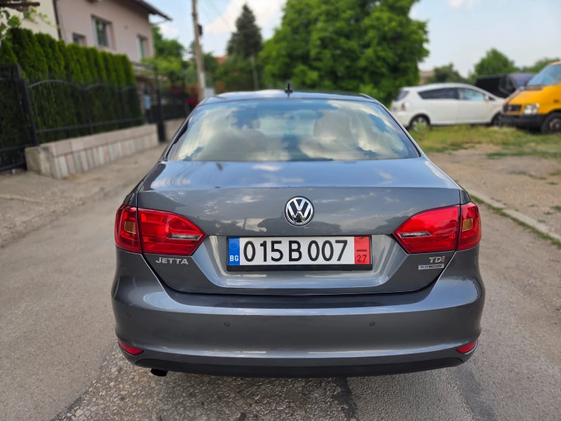 VW Jetta 1.6TDI DSG ANDROID, снимка 3 - Автомобили и джипове - 50641311