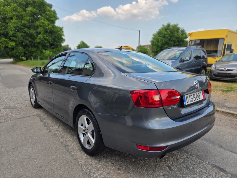VW Jetta 1.6TDI DSG ANDROID, снимка 5 - Автомобили и джипове - 50641311