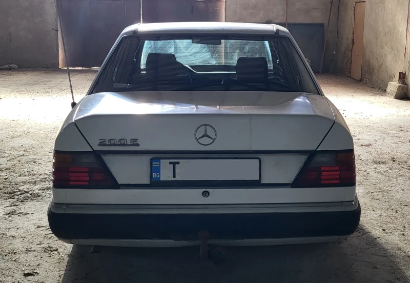 Mercedes-Benz E 200 W124, снимка 4 - Автомобили и джипове - 51530791