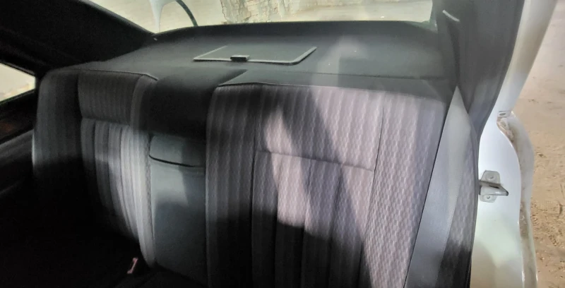 Mercedes-Benz E 200 W124, снимка 11 - Автомобили и джипове - 51530791