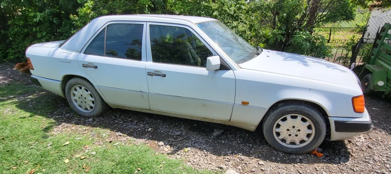 Mercedes-Benz E 200 W124, снимка 2 - Автомобили и джипове - 51530791