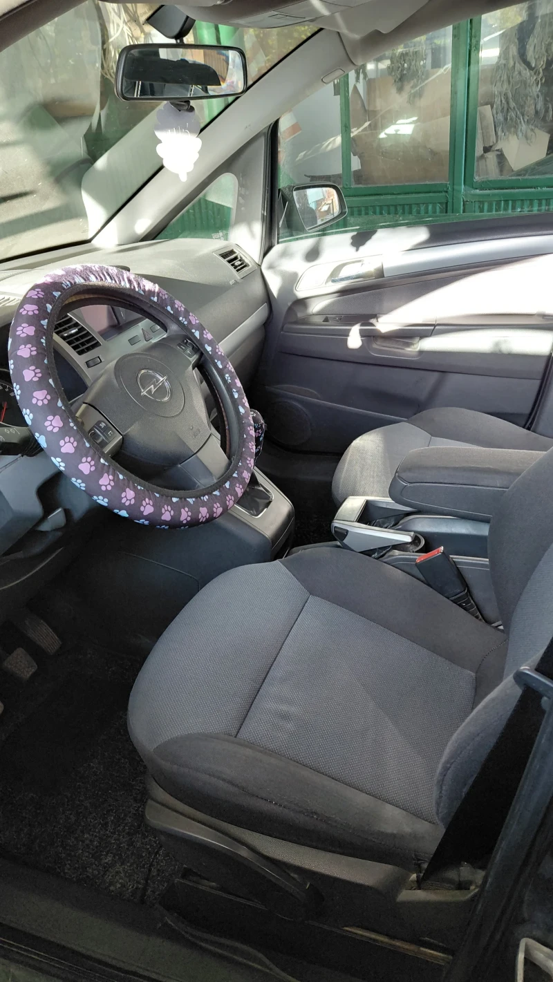 Opel Zafira, снимка 7 - Автомобили и джипове - 52396825