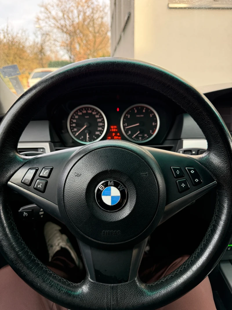 BMW 530, снимка 10 - Автомобили и джипове - 52666601
