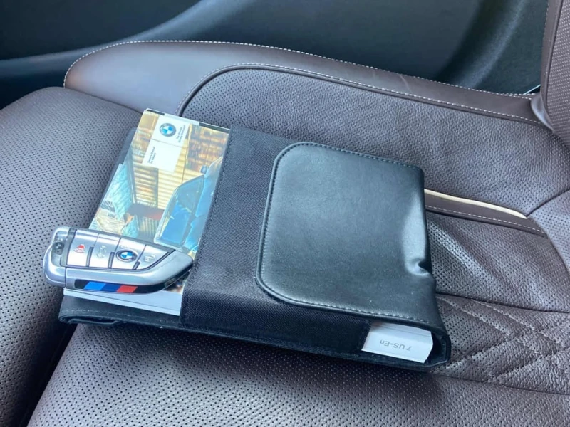 BMW 750 * 750i xDrive * CARFAX * ЦЕНА ДО БГ, снимка 13 - Автомобили и джипове - 53235824