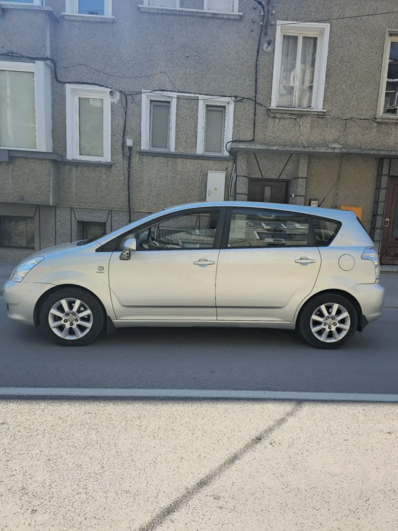 Toyota Corolla verso 1.8VVTI, снимка 7 - Автомобили и джипове - 53282767