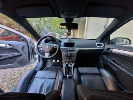 Opel Astra OPC - изображение 8