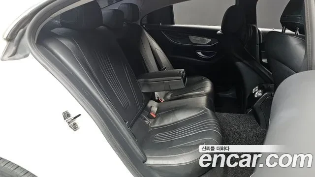 Mercedes-Benz CLS 300, снимка 10 - Автомобили и джипове - 54908504