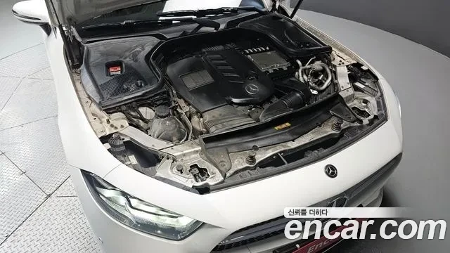 Mercedes-Benz CLS 300, снимка 5 - Автомобили и джипове - 54908504