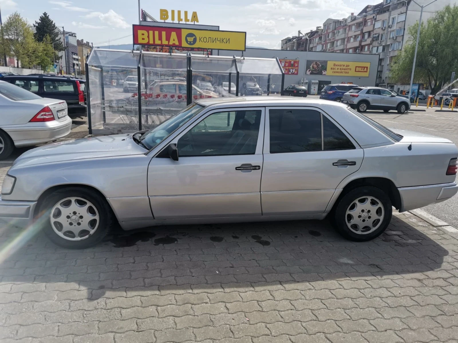 Mercedes-Benz E 200  - изображение 6