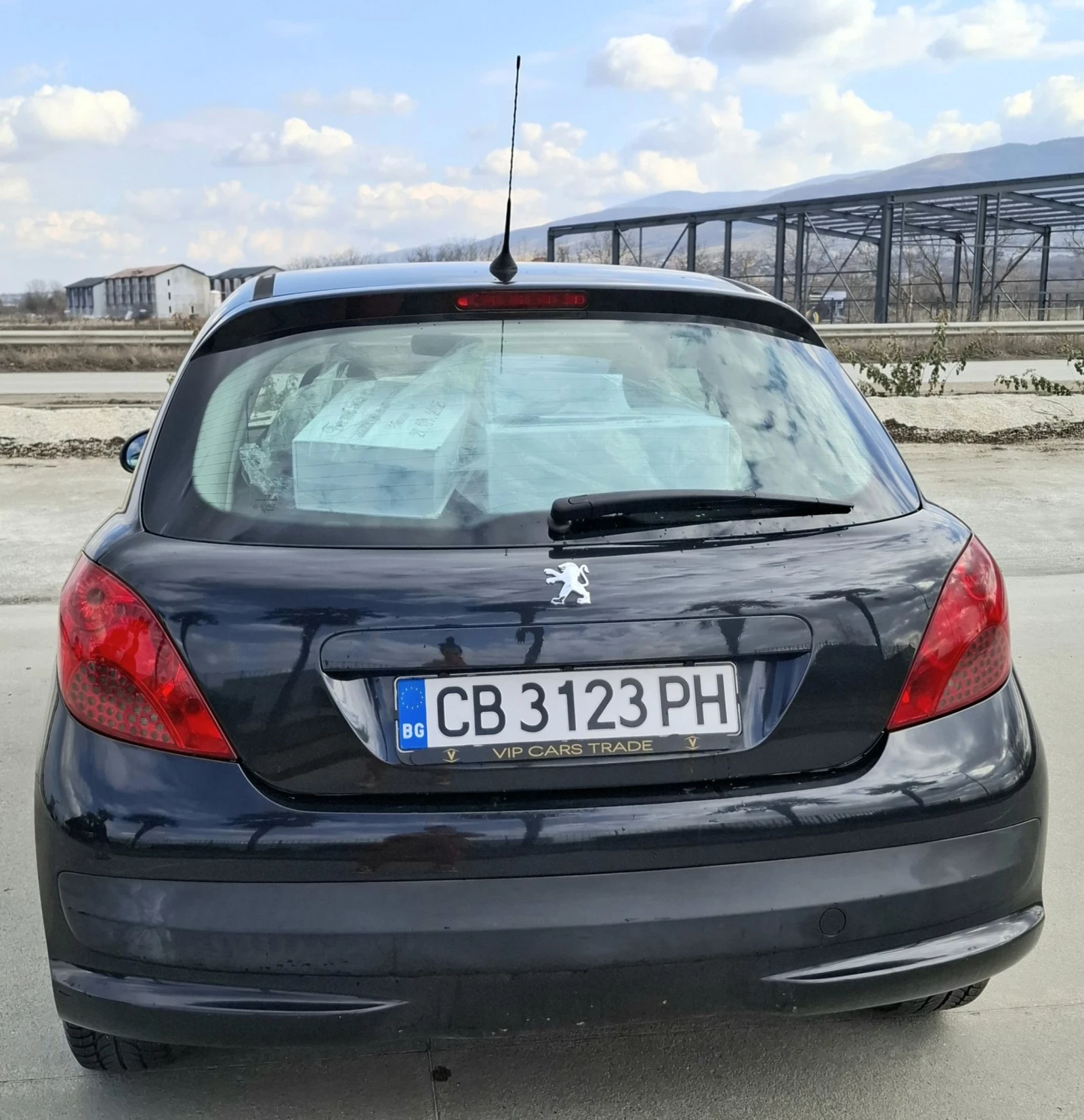 Peugeot 207 1.4 HDI - изображение 3