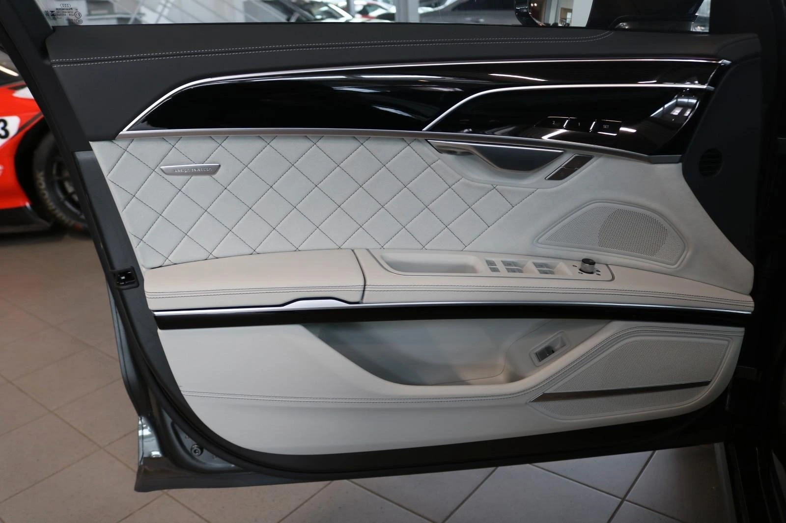 Audi A8 60 TFSI LONG S-LINE B&O TV MATRIX DESIGN-SELECTION - изображение 7