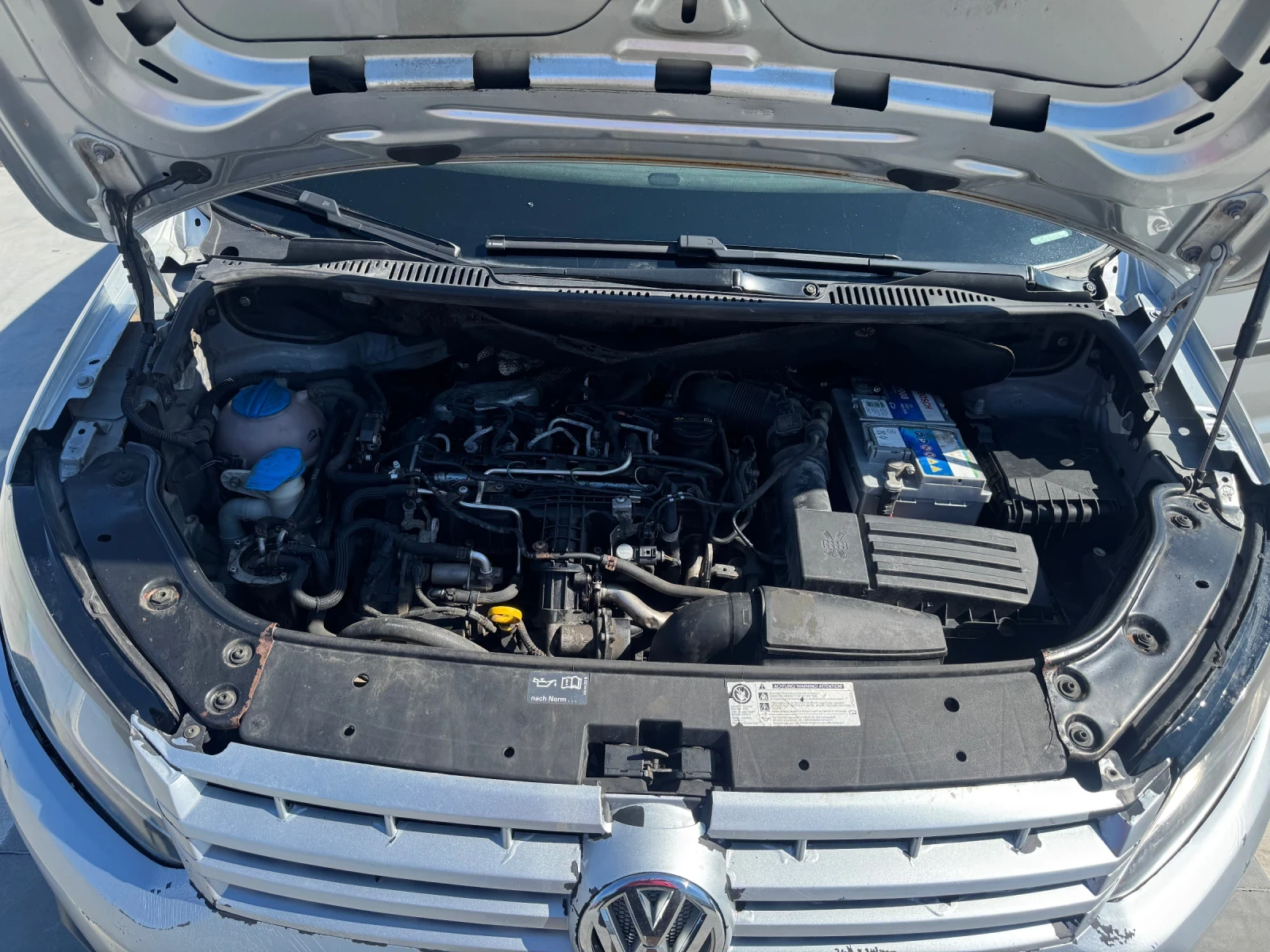 VW Caddy 1.6 - изображение 6