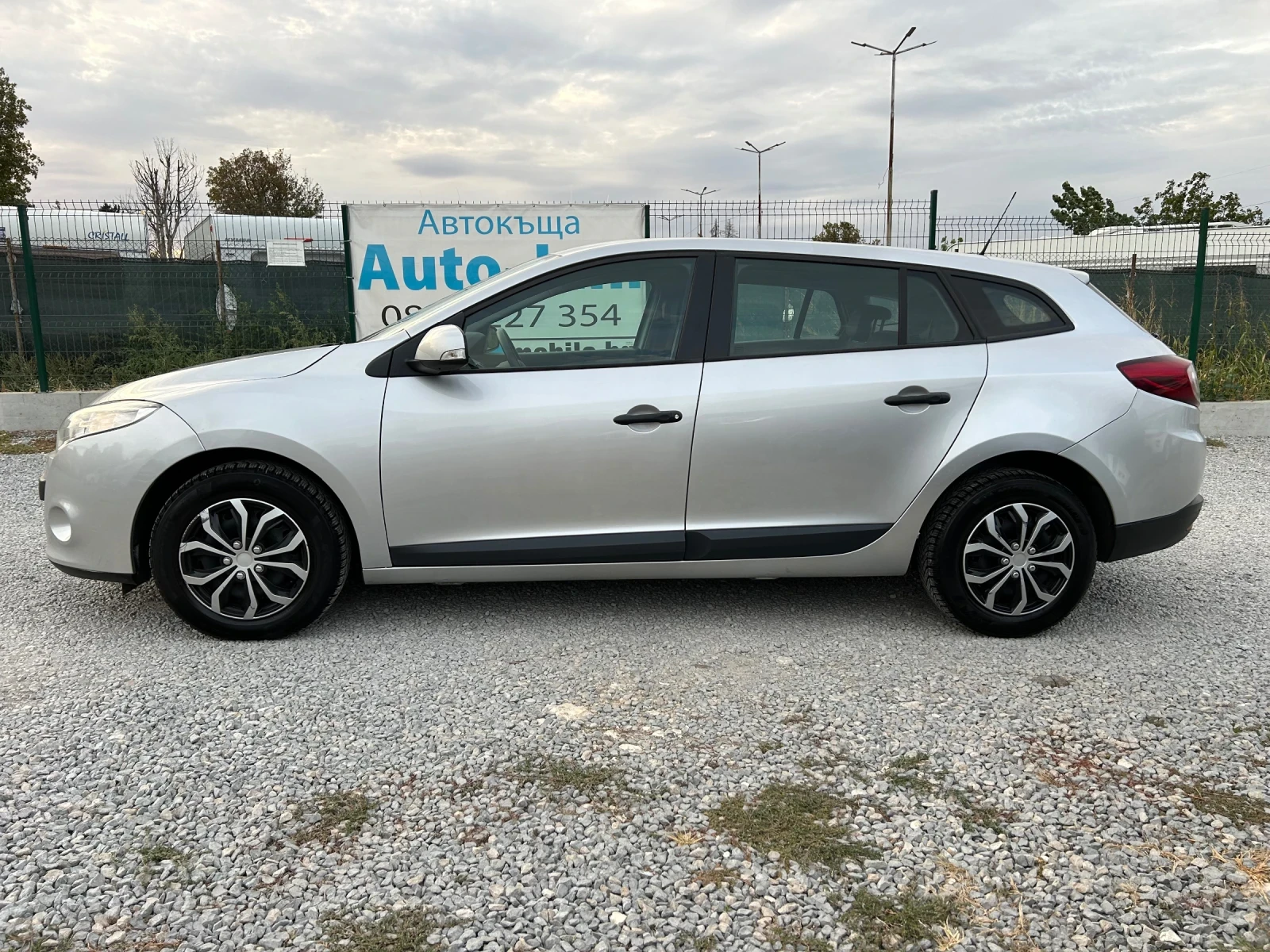 Renault Megane 1.5DCi/EURO 5B/90K.C./НОВ ВНОС - изображение 6