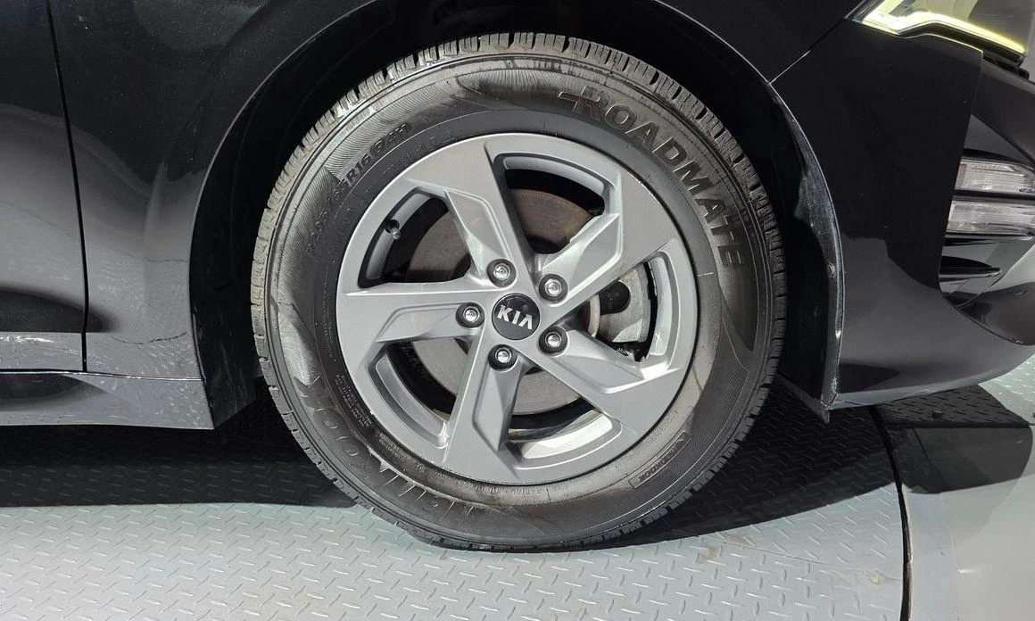 Kia K5  - изображение 5