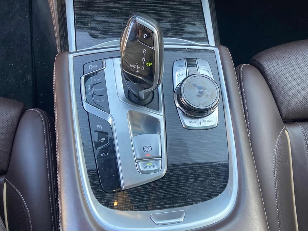 BMW 750 * 750i xDrive * CARFAX * ���� �� �� | Mobile.bg � ����������� 12