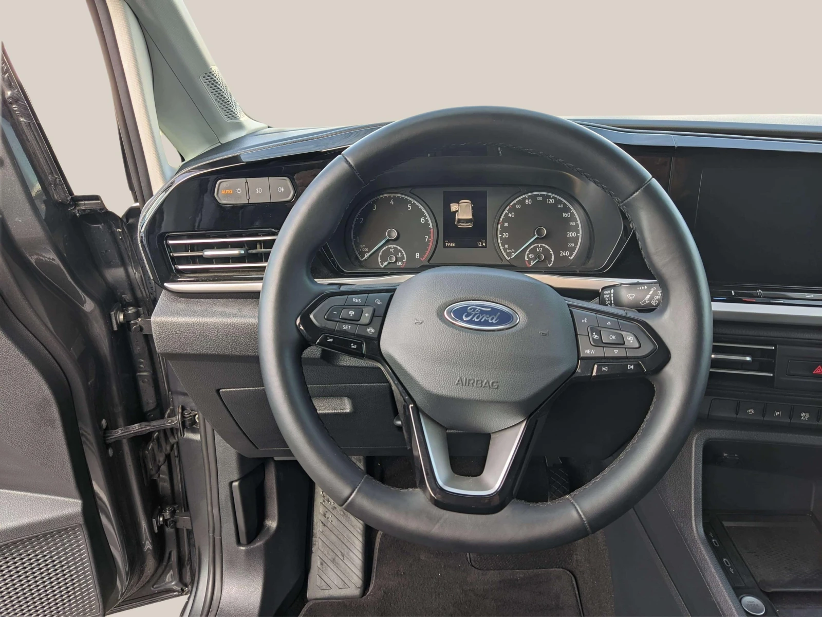 Ford Tourneo Connect 1.5 EcoBoost | Mobile.bg � ����������� 12