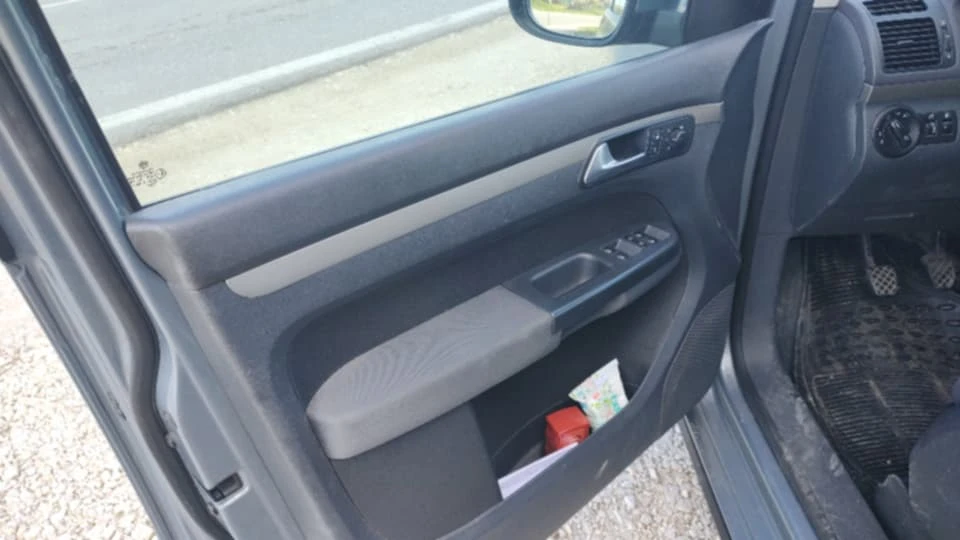 VW Touran 1.9 105 �.� | Mobile.bg � ����������� 4