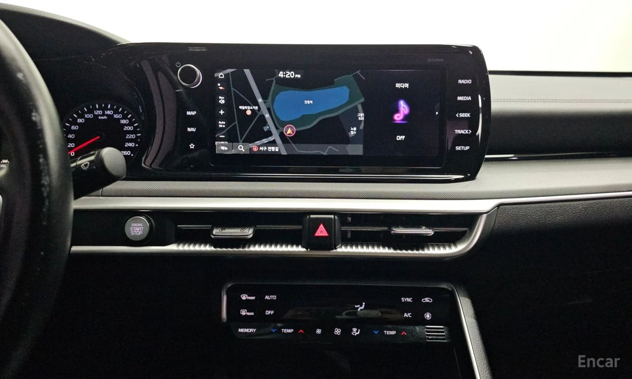 Kia K5 2.0* PRESTIGE* ПОДГРЕВ* ОБДУХВАНЕ* КАМЕРА* КЕЙЛЕС*, снимка 8 - Автомобили и джипове - 54642224