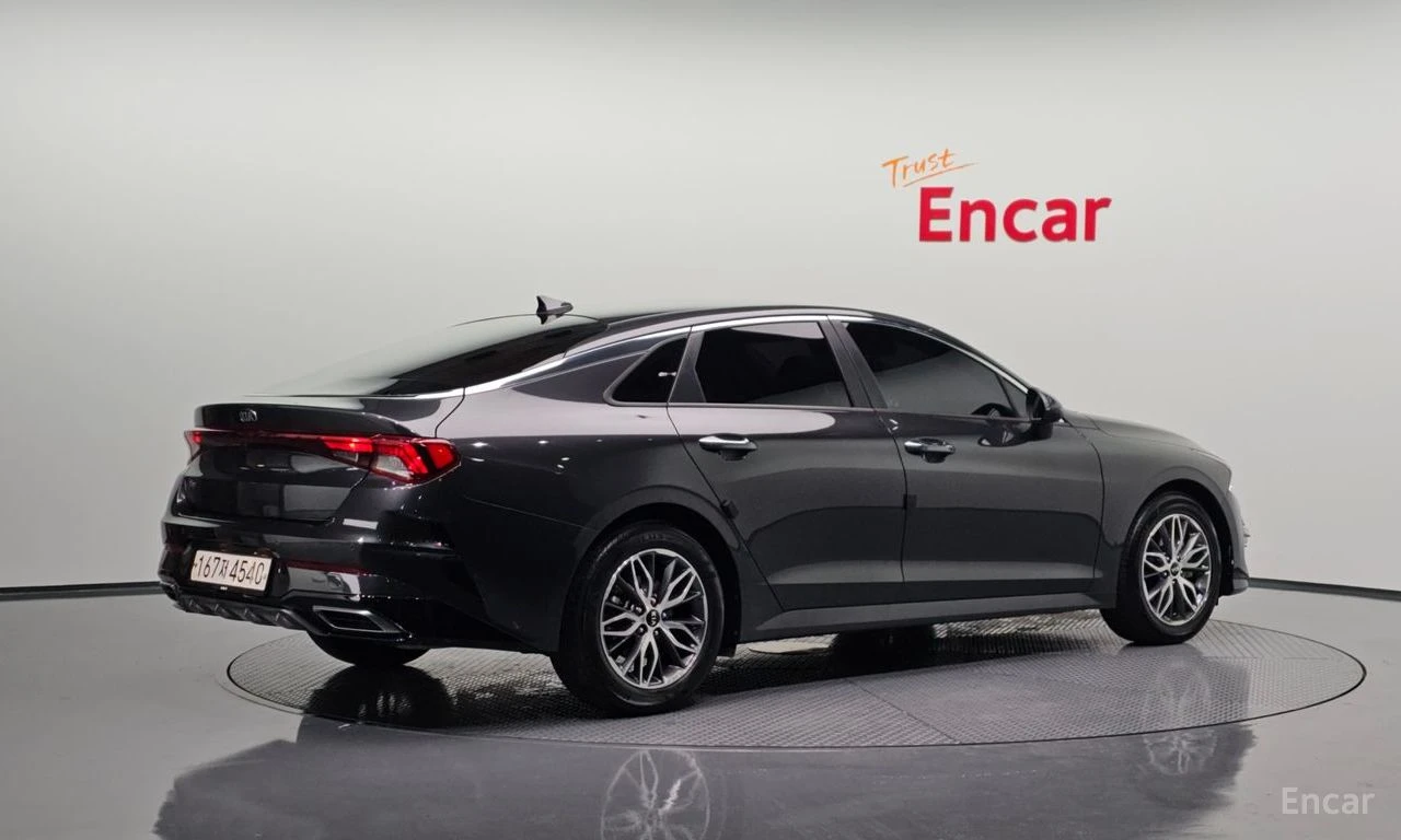 Kia K5 2.0* PRESTIGE* ПОДГРЕВ* ОБДУХВАНЕ* КАМЕРА* КЕЙЛЕС*, снимка 2 - Автомобили и джипове - 54642224