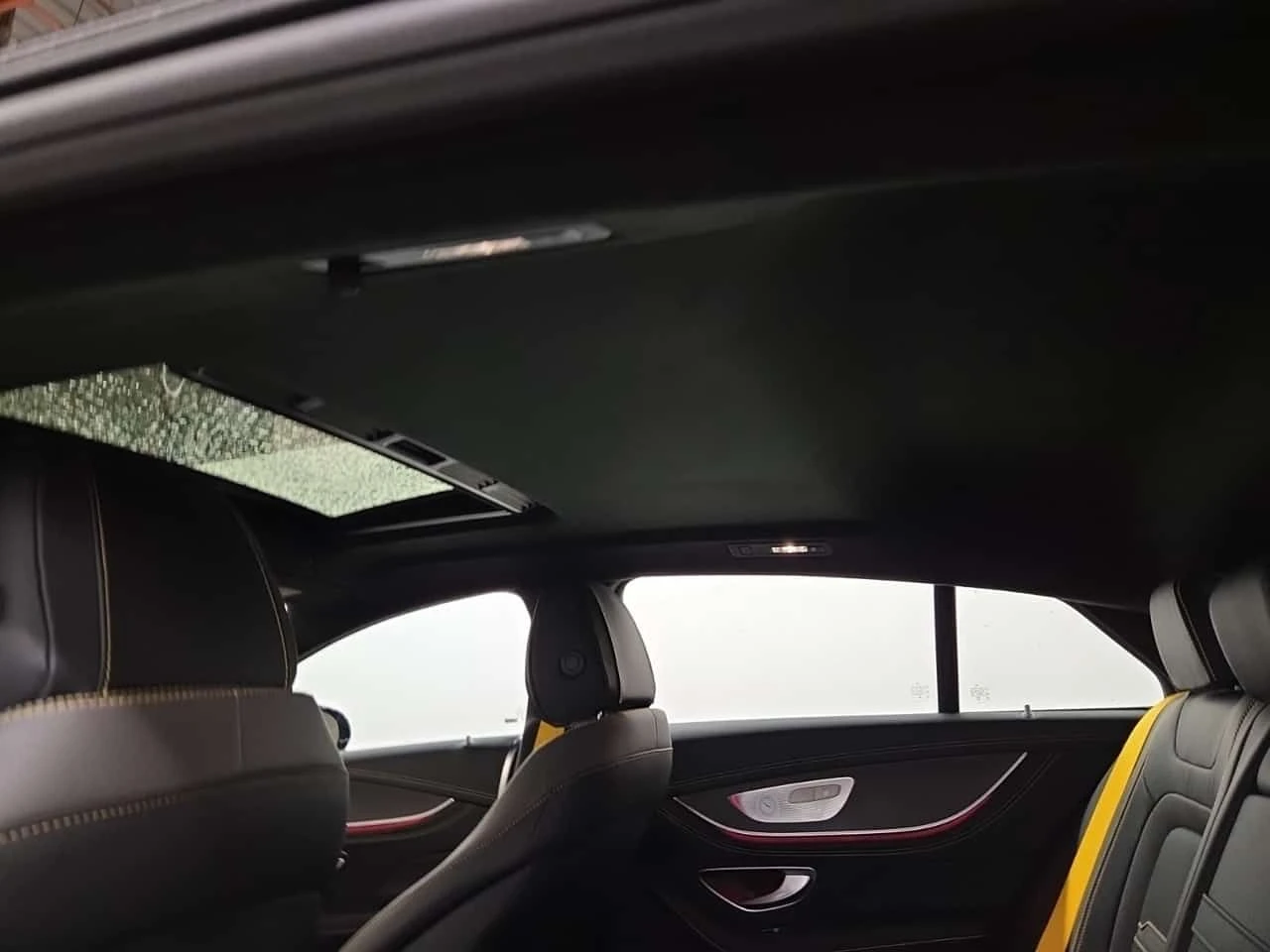 Mercedes-Benz AMG GT * 63 * CARFAX * АВТОКРЕДИТ БЕЗ ПЪРВОНАЧАЛНА ВНОСКА, снимка 14 - Автомобили и джипове - 54771192