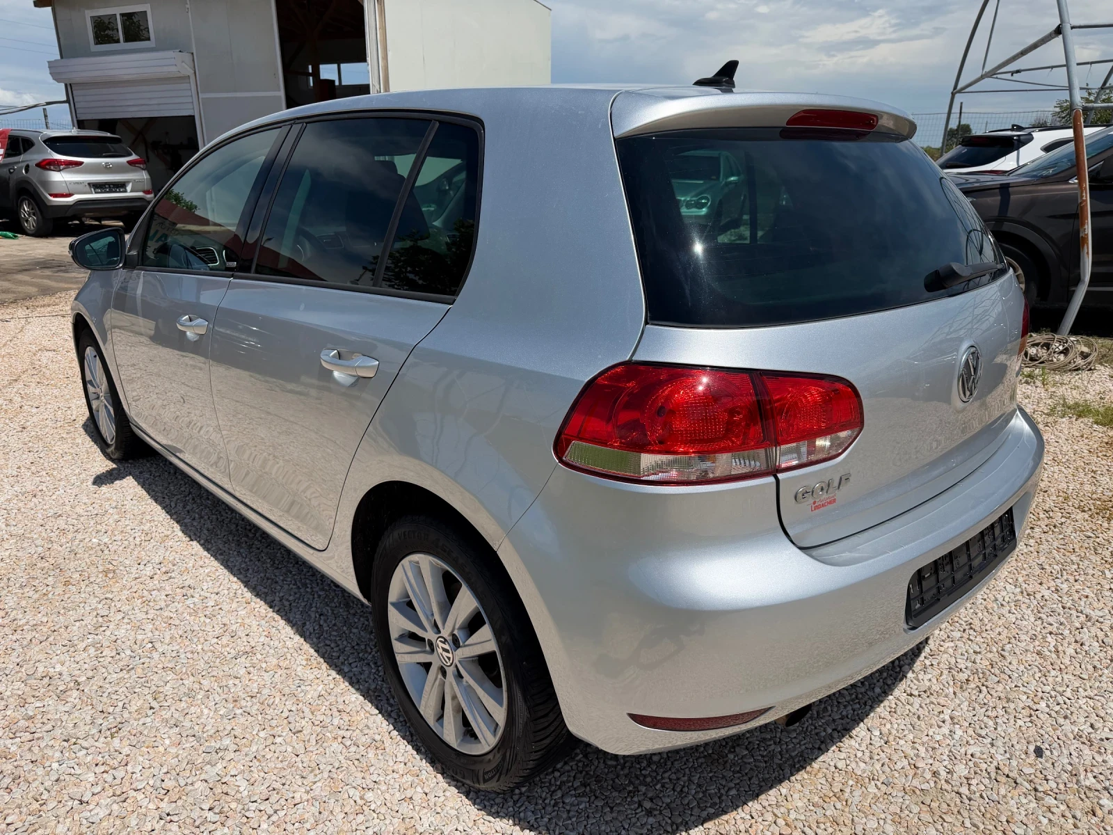 VW Golf 1.6tdi Навигация!!!, снимка 7 - Автомобили и джипове - 54778238