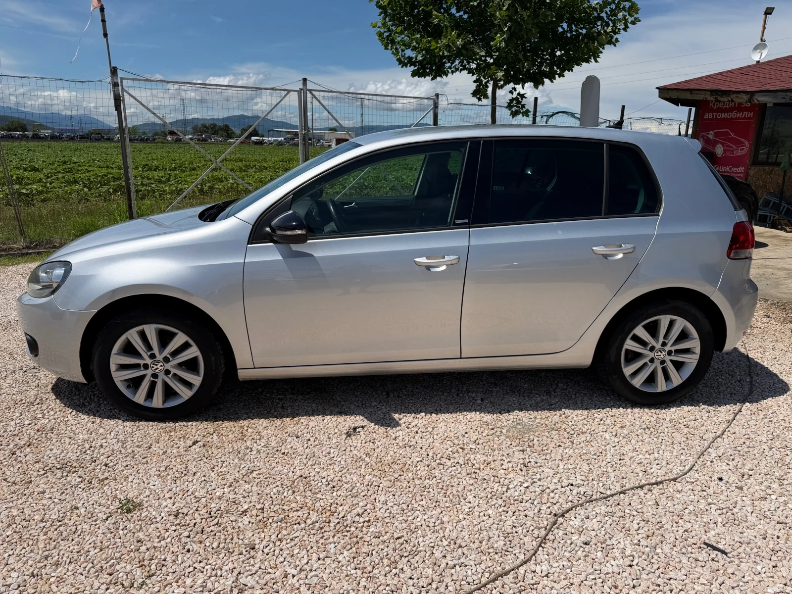 VW Golf 1.6tdi Навигация!!!, снимка 5 - Автомобили и джипове - 54778238
