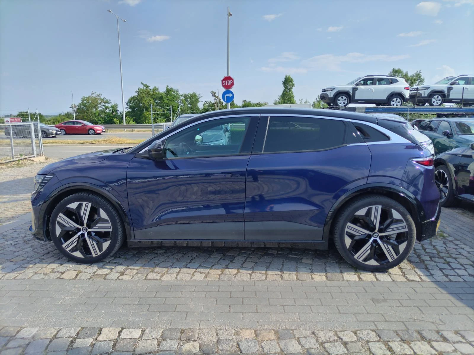 Renault Megane E-Tech/60kWh/220 к.с. /optimum charge/ICONIC, снимка 7 - Автомобили и джипове - 55129040