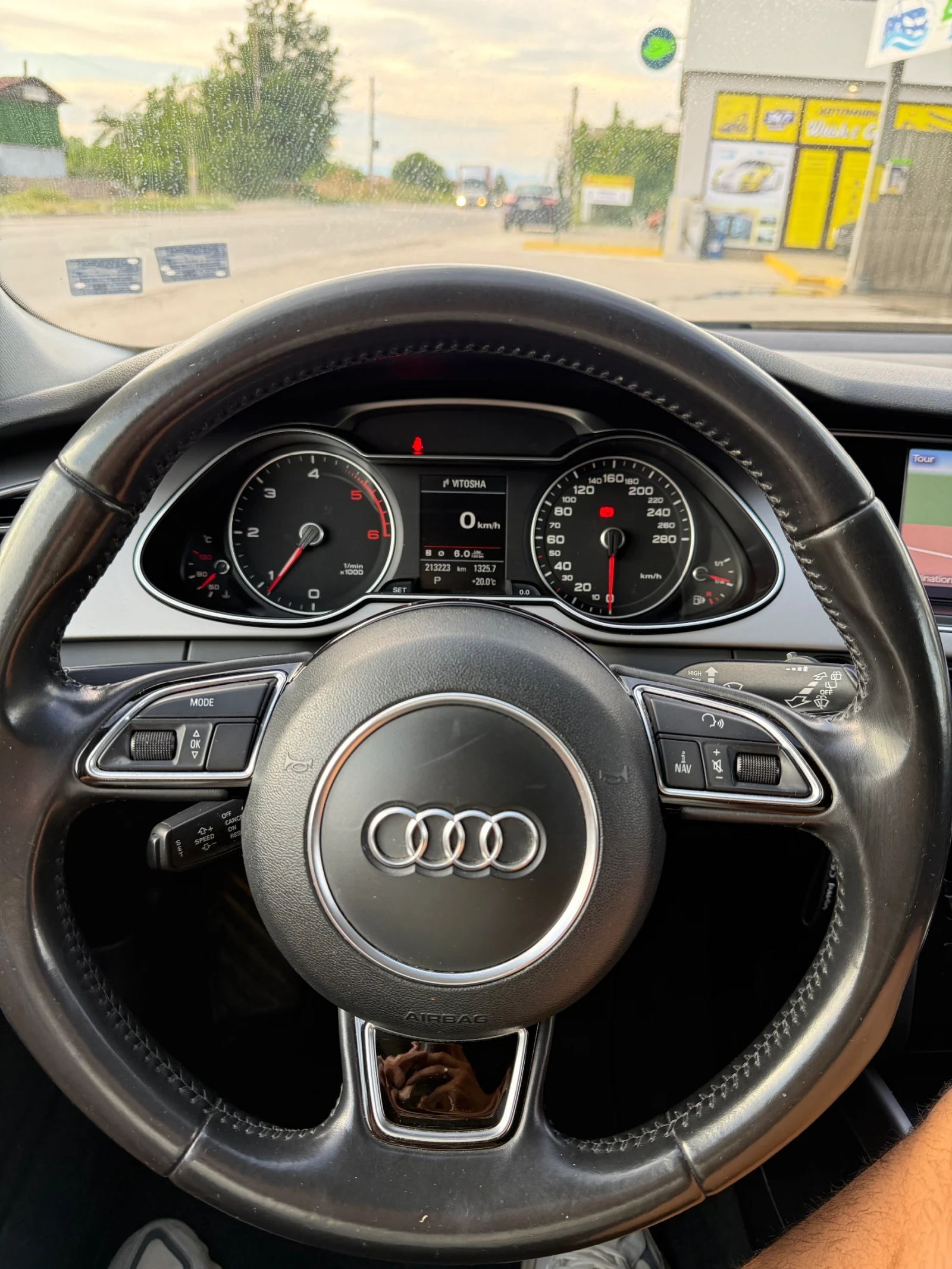 Audi A4 2.0 DIESEL , снимка 8 - Автомобили и джипове - 55224359