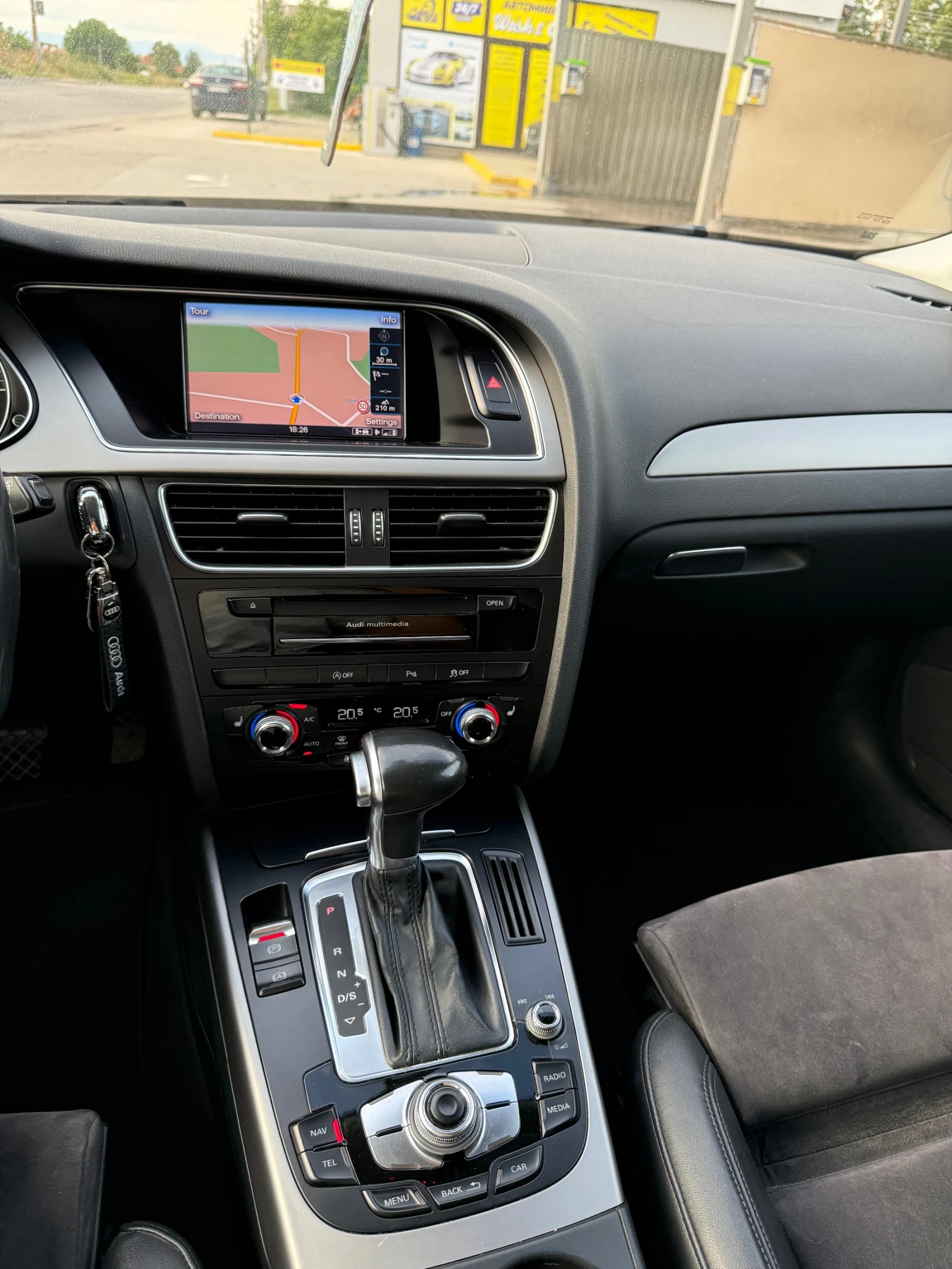 Audi A4 2.0 DIESEL , снимка 9 - Автомобили и джипове - 55224359