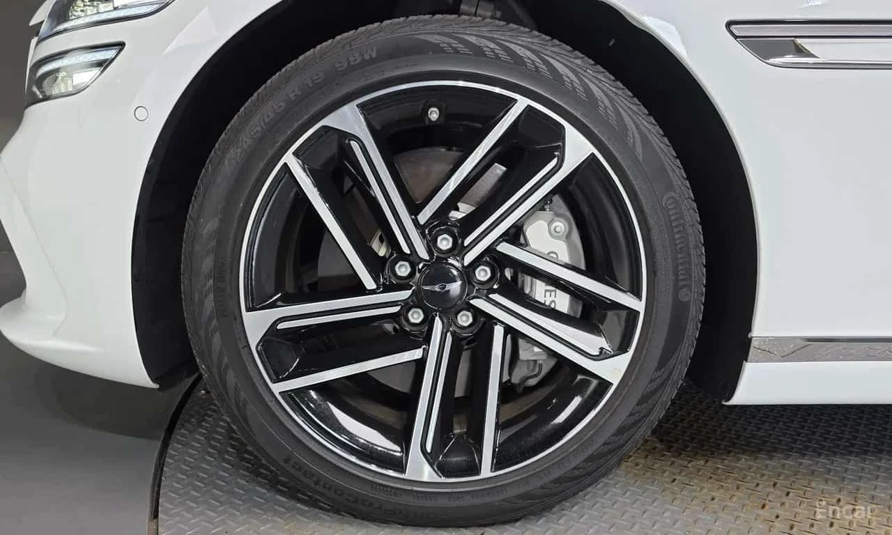 Genesis G80 * Gasoline 2.5 Turbo AWD * ЦЕНА ДО БГ, снимка 17 - Автомобили и джипове - 55629973