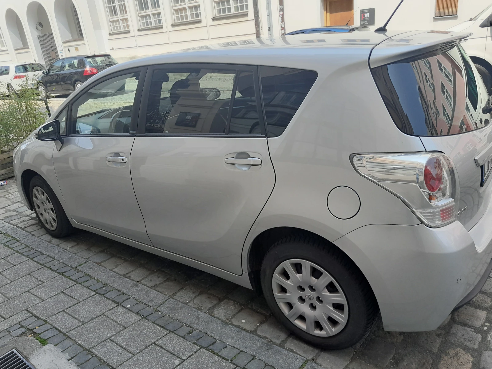 Toyota Verso Edition S, снимка 7 - Автомобили и джипове - 55817483