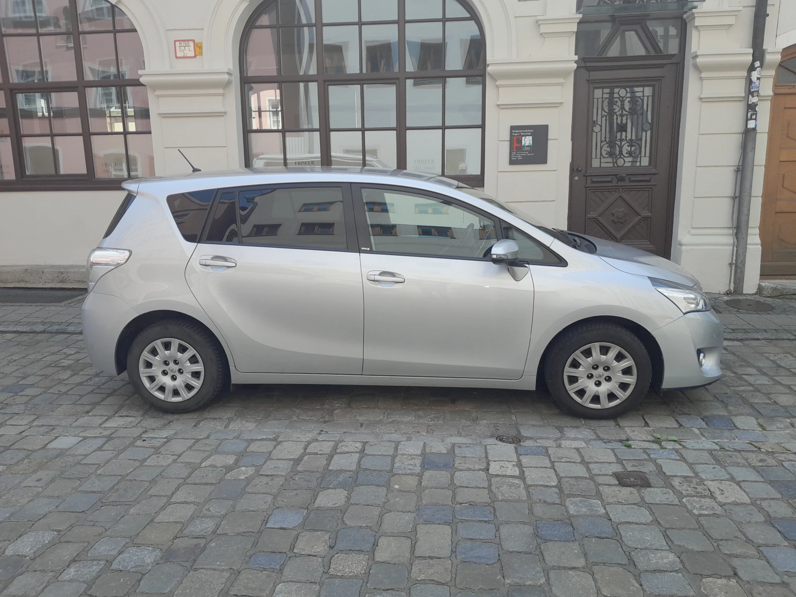 Toyota Verso Edition S, снимка 3 - Автомобили и джипове - 55817483