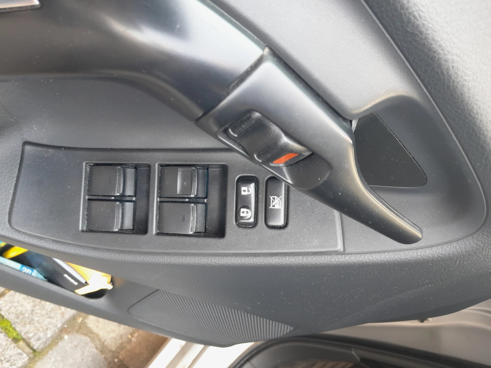 Toyota Verso Edition S, снимка 10 - Автомобили и джипове - 55817483