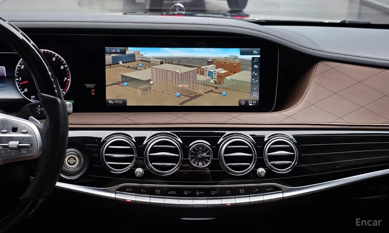 Mercedes-Benz Maybach * S560 4MATIC * АВТОКРЕДИТ БЕЗ ПЪРВОНАЧАЛНА ВНОСКА, снимка 15 - Автомобили и джипове - 56105162