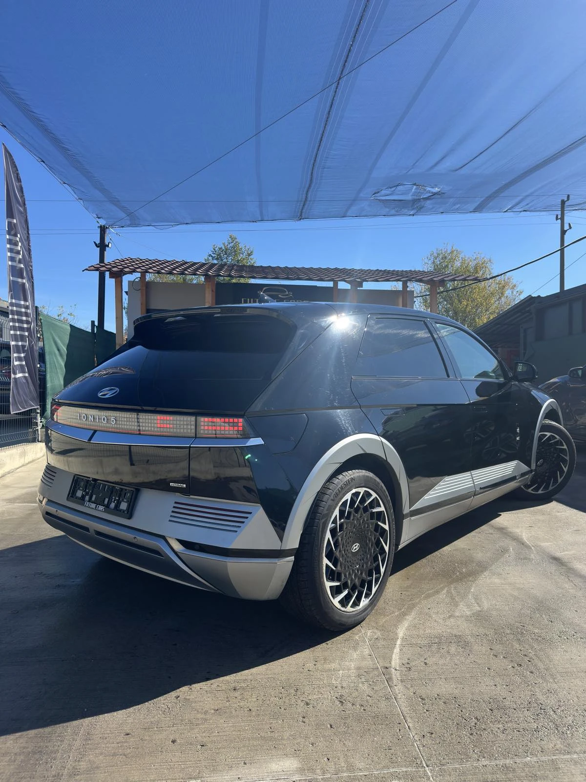 Hyundai Ioniq 5 72.6KWh/PROJECT 45/SOLAR/4X4/305К.С, снимка 4 - Автомобили и джипове - 56336260