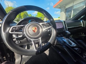 Porsche Cayenne Platinum Edition * PANO* АвтоКредит* (Цена до БГ), снимка 10