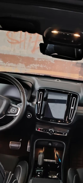 Volvo XC40, снимка 3