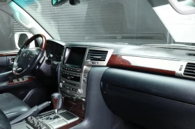 Lexus LX 570 BASE STANDART PACK * * CARFAX * * 7 МЕСТА * * , снимка 13