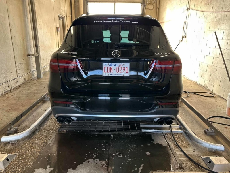 Mercedes-Benz GLC * AMG 43 * CARFAX * БЕЗ ПЪРВОНАЧАЛНА ВНОСКА, снимка 4 - Автомобили и джипове - 52794749