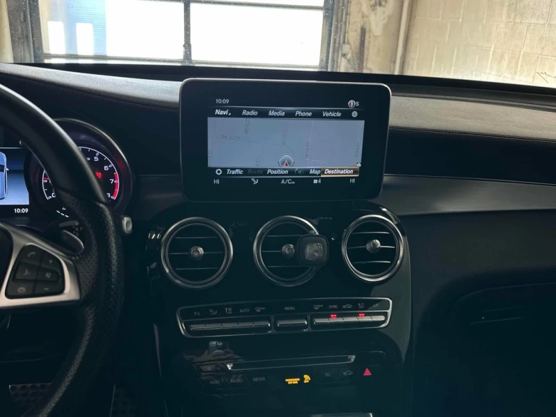 Mercedes-Benz GLC * AMG 43 * CARFAX * БЕЗ ПЪРВОНАЧАЛНА ВНОСКА, снимка 9 - Автомобили и джипове - 52794749