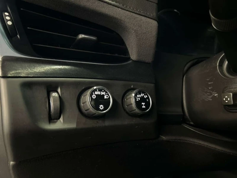 Cadillac Escalade * Luxury * CARFAX * ЦЕНА ДО БГ, снимка 15 - Автомобили и джипове - 53415071