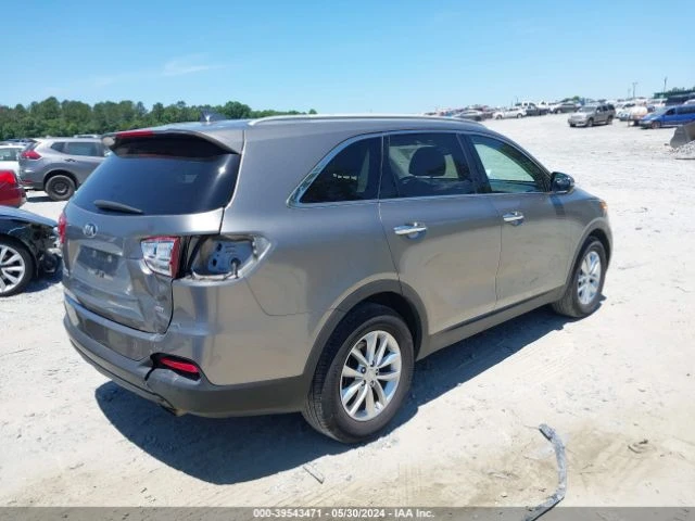 Kia Sorento 2.4L LX, снимка 6 - Автомобили и джипове - 47142185