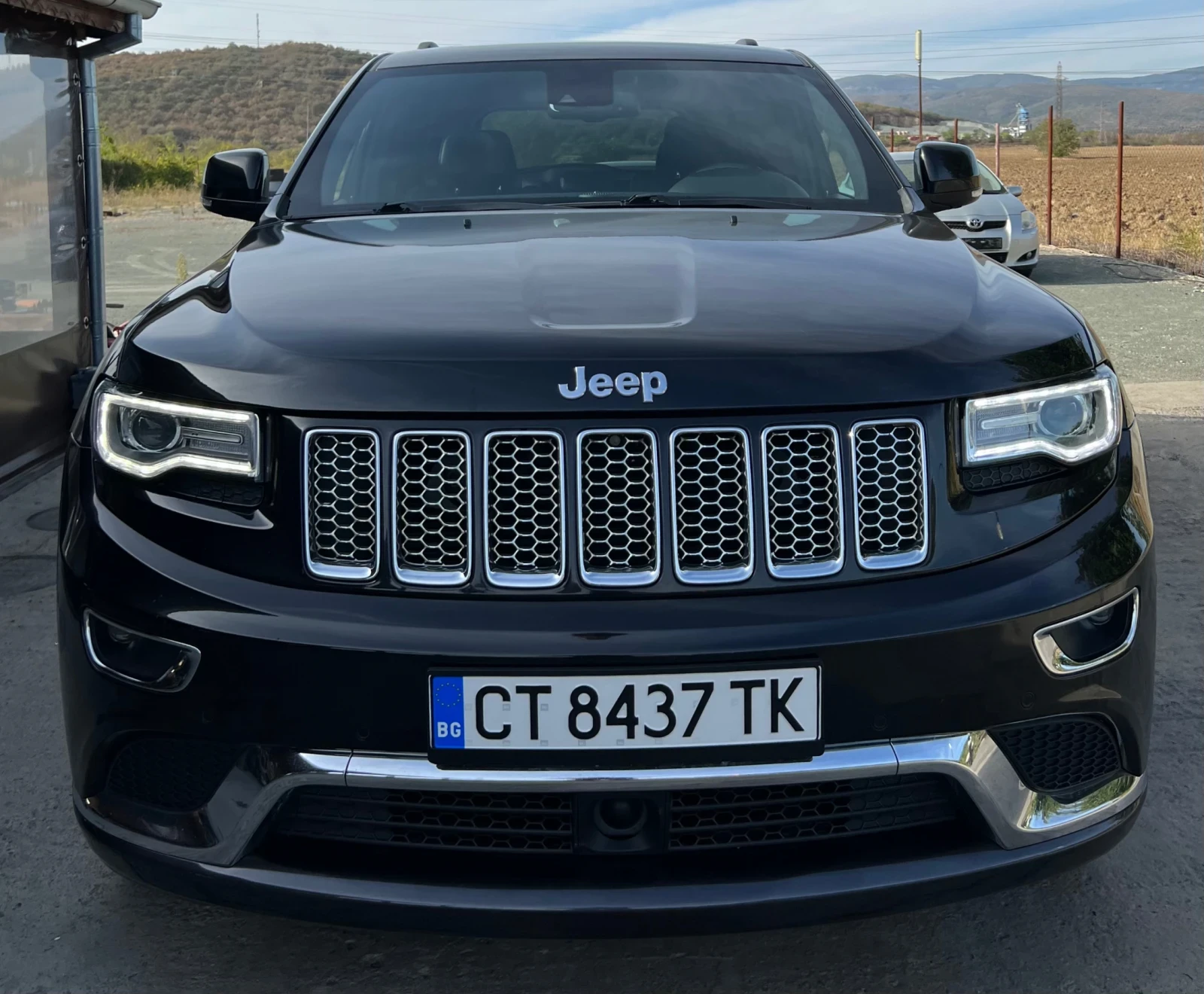 Jeep Grand cherokee Summit 3.0 CRD/ 4х4 / Full екстри / Топ състояние - [1] 